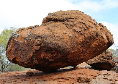 Giant natural boulder balancing